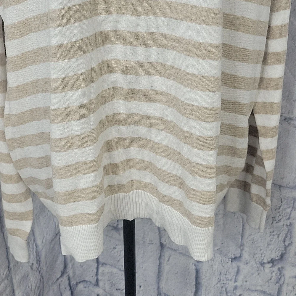 J. Crew Tan and Cream Crew Neck‎ Sweater